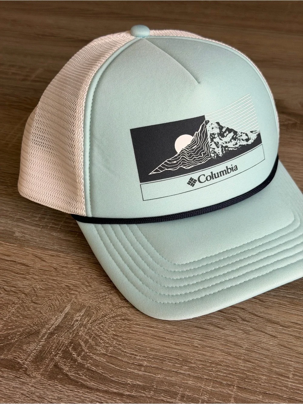 Columbia Women's Snap Back Truckers Hat Mountain Logo Snap Back Mesh Summer
